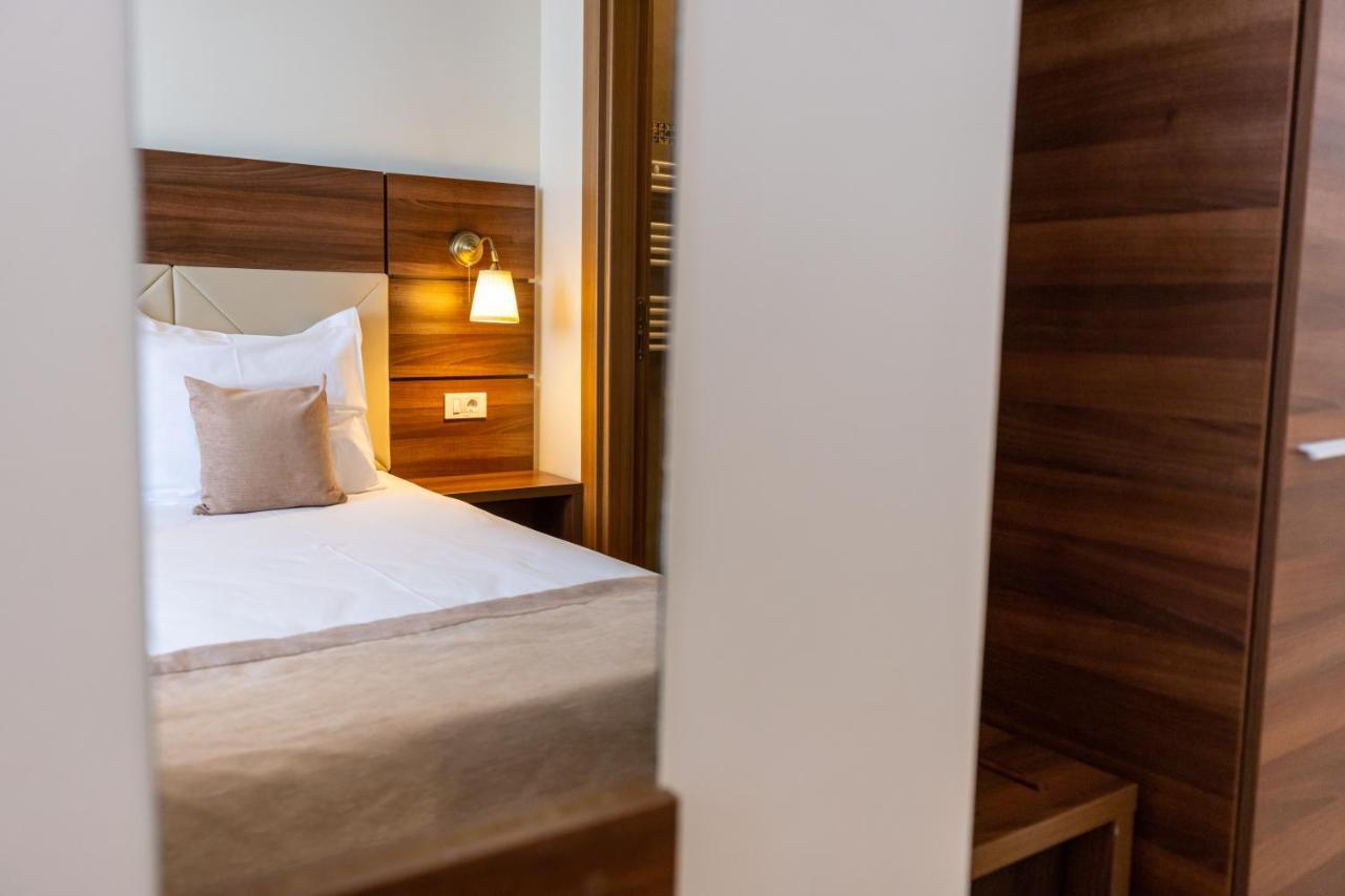 Aparthotel Sir Fundeni Tower ブカレスト エクステリア 写真